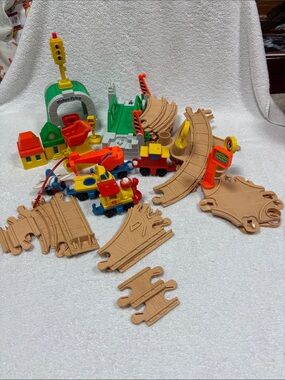 VTG Fisher Price Flip Tracks Road & Rail Set Car Vehicle Train LOT +Bonus Extras
